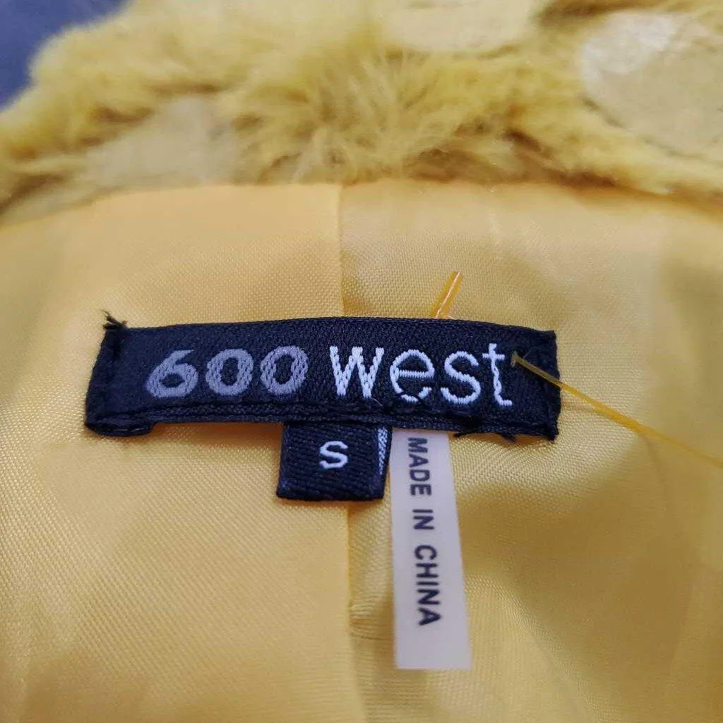 600 West Vest Small