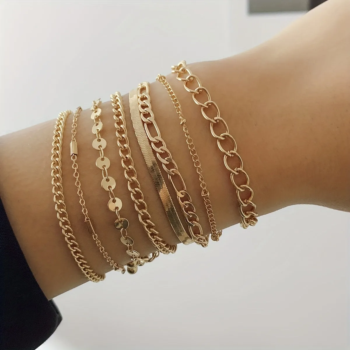 8-Piece Geometric Chain Bracelet Set - Stylish Adjustable Jewelry Accessories