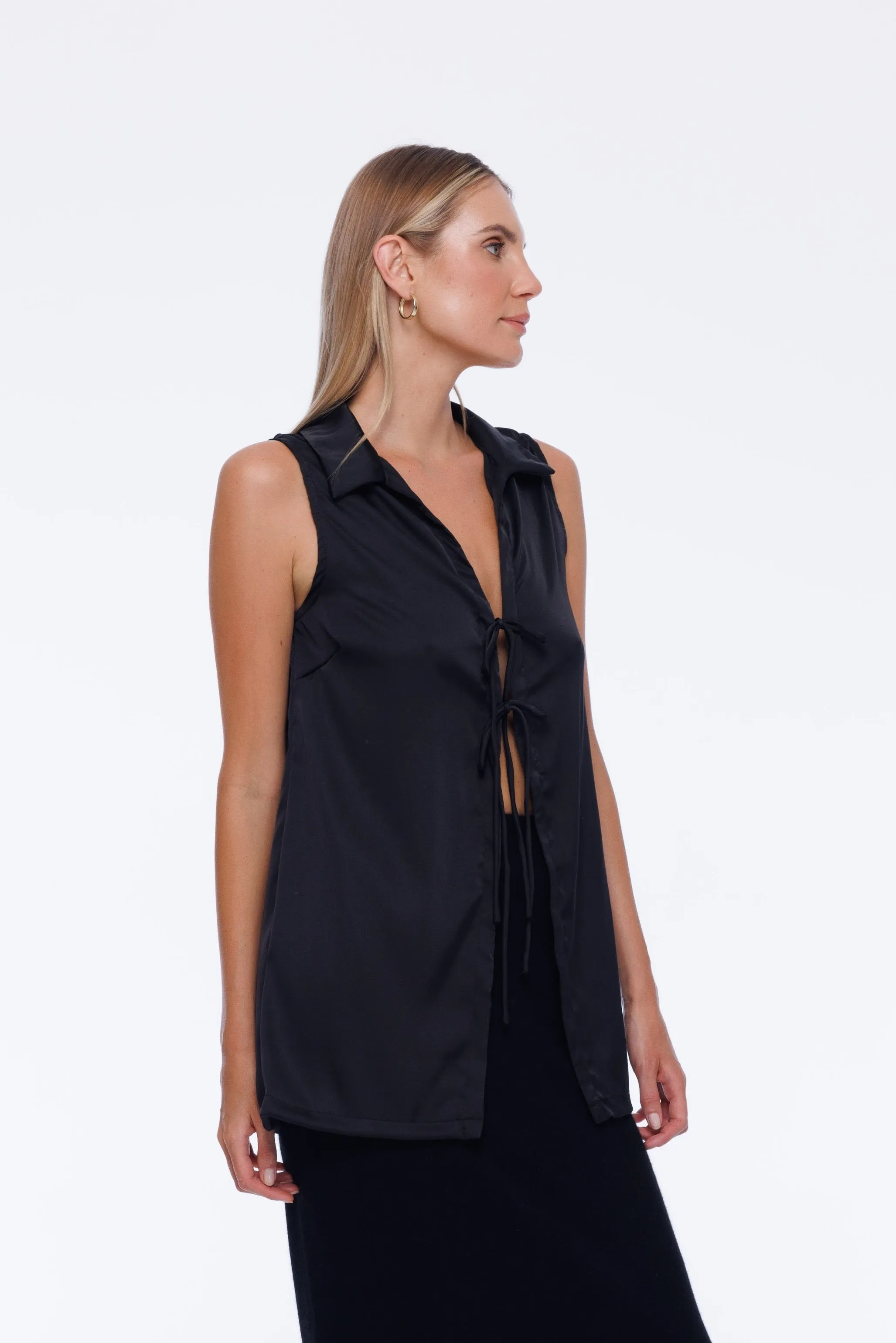 Exhibition Vest - Black