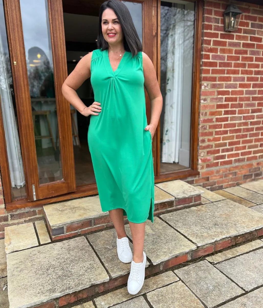 Green Sleeveless Shift Dress