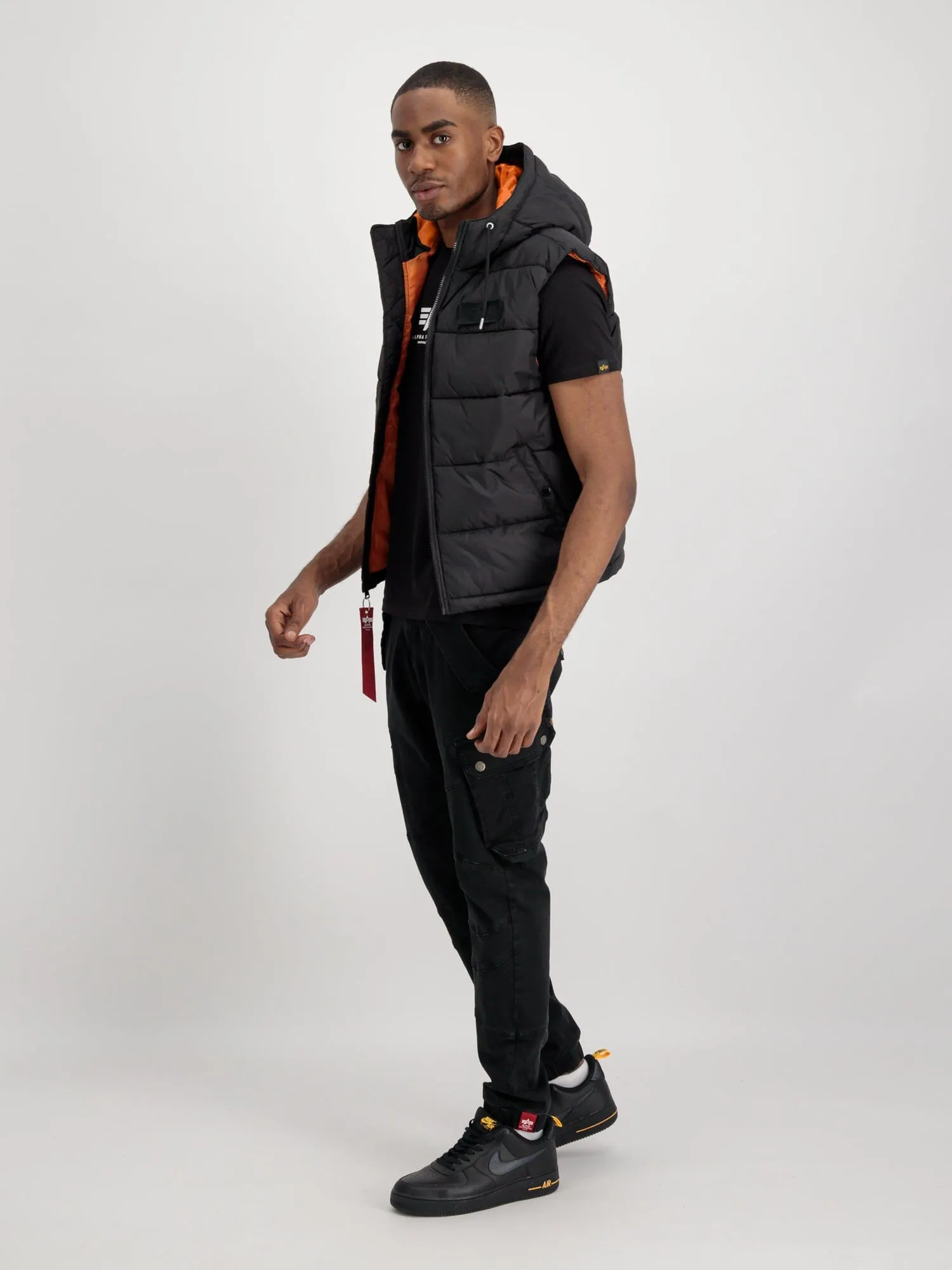 HOODED PUFFER VEST