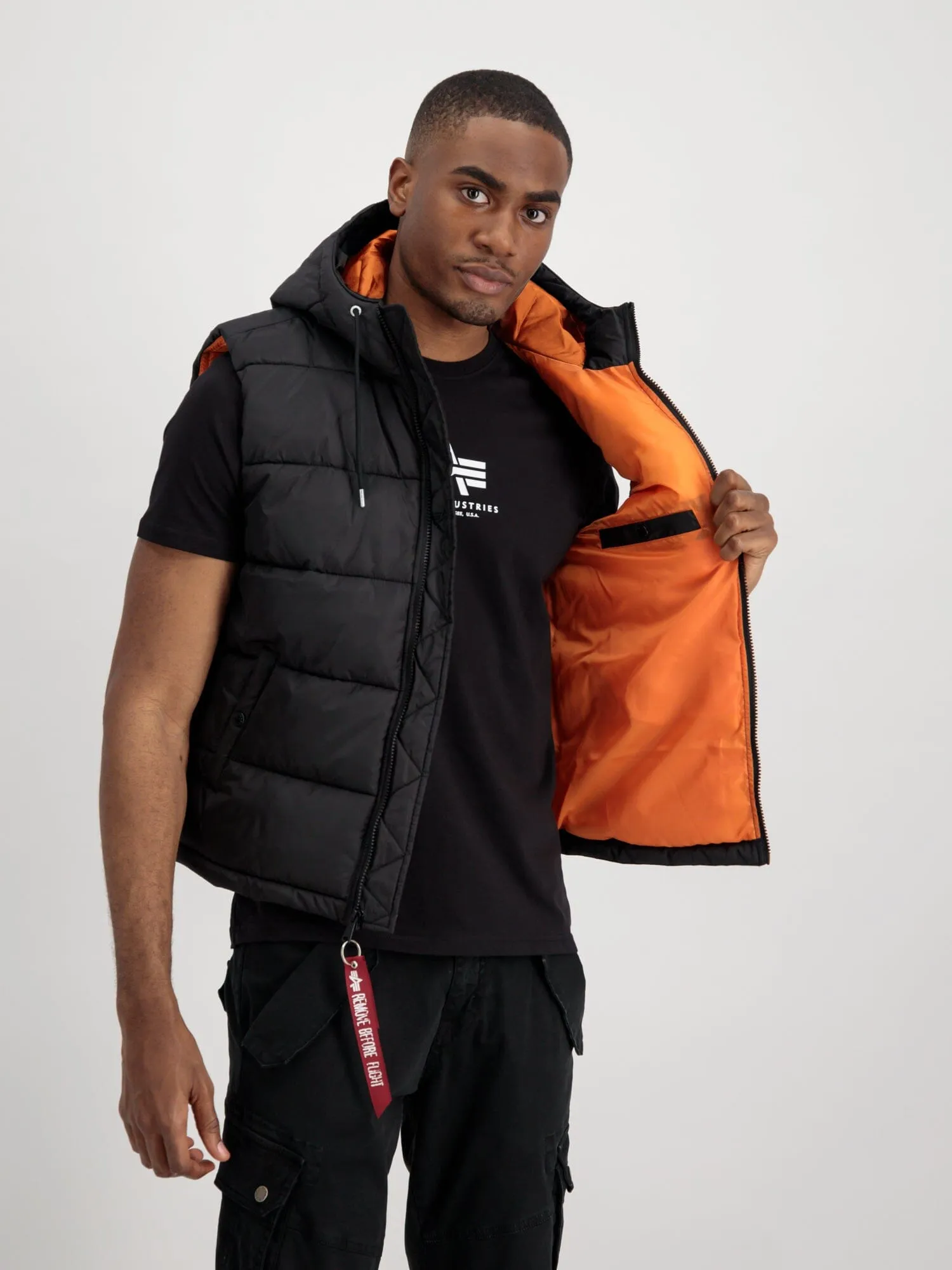 HOODED PUFFER VEST