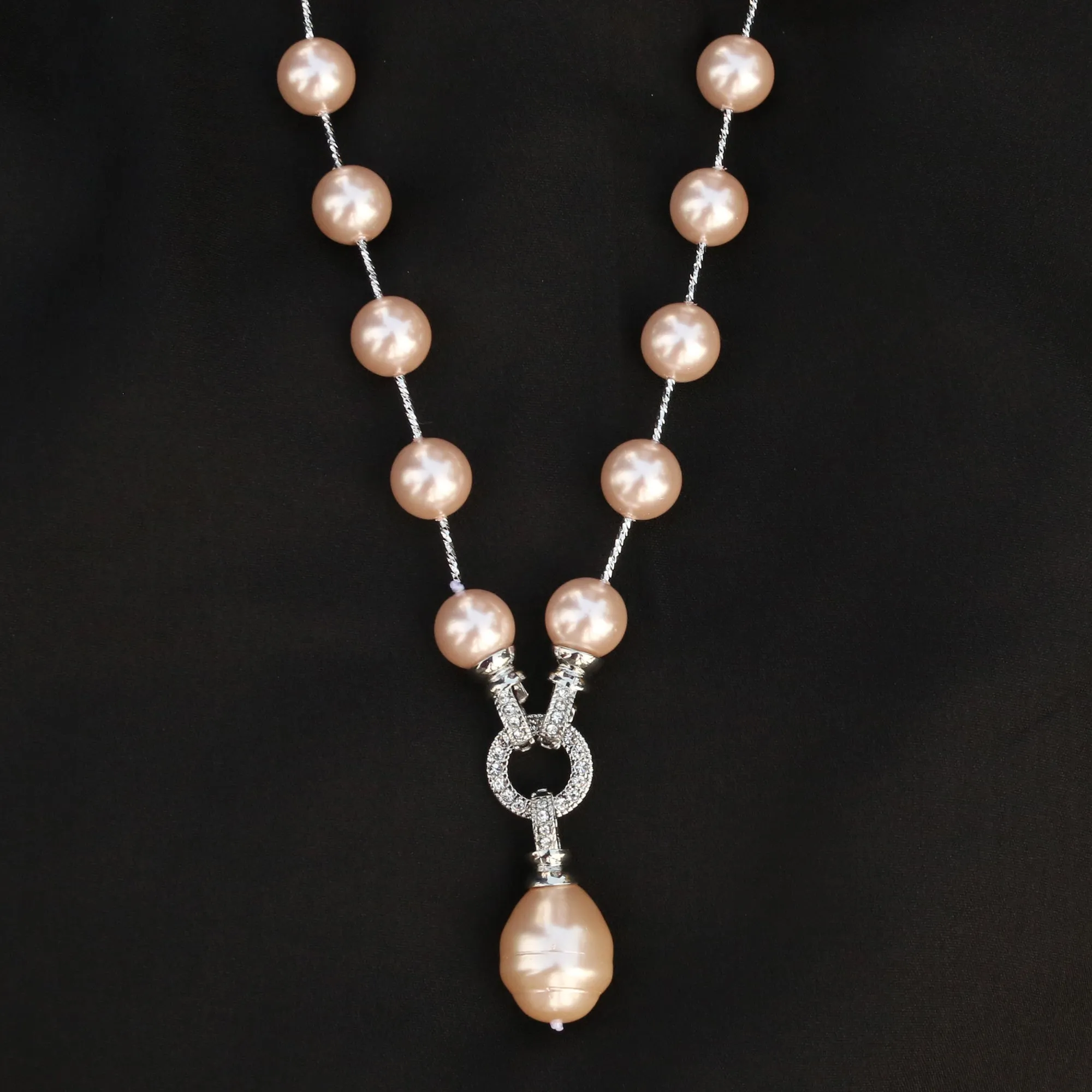 Imeora Stylish Cream Shell Pearl Necklace With Shell Pearl Pendant