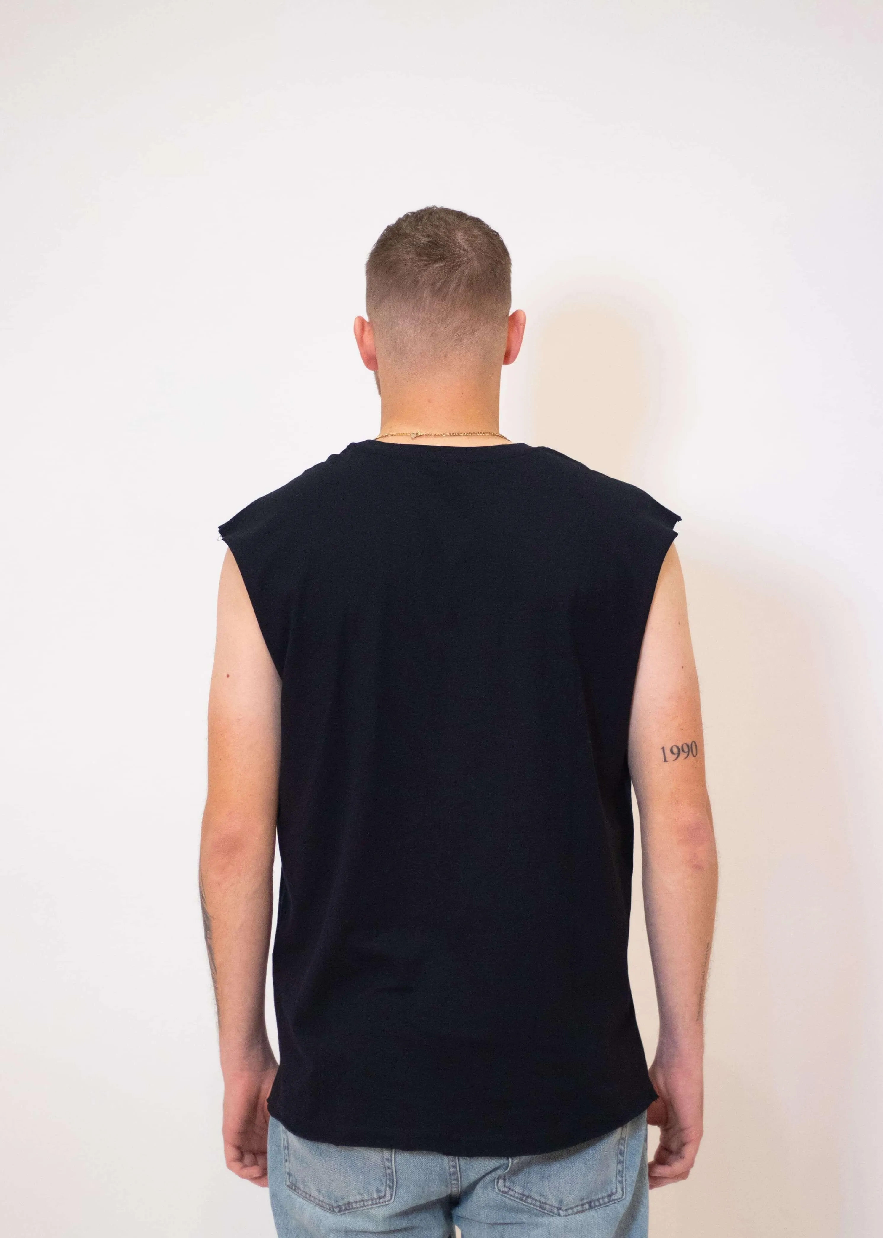 Mani Sleeveless Tee in Black