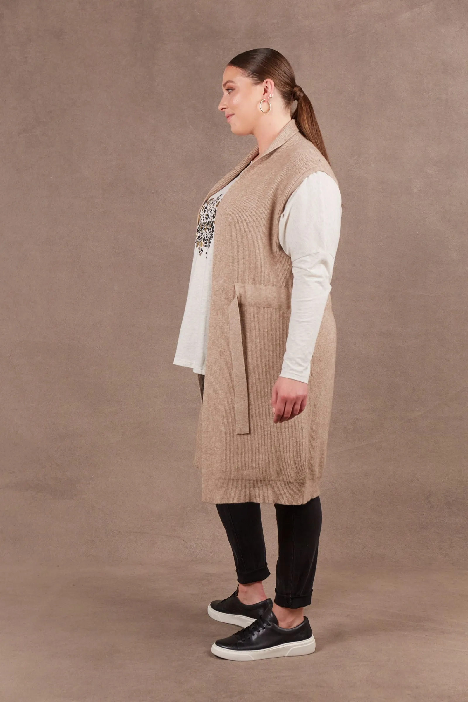 Nawi Vest (Barley)