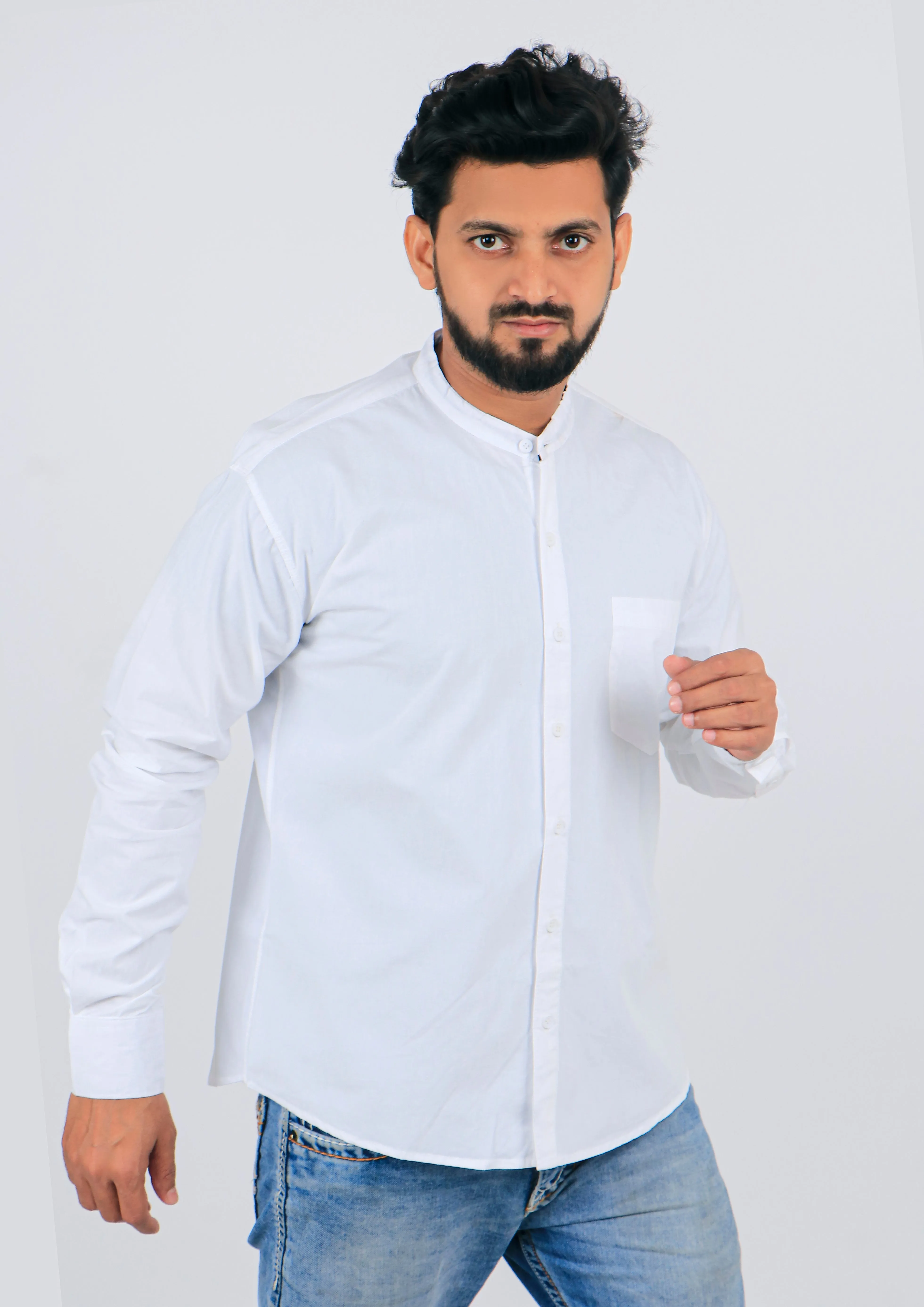 Stylish Men White Regular Fit Solid Long Sleeves Formal Shirt