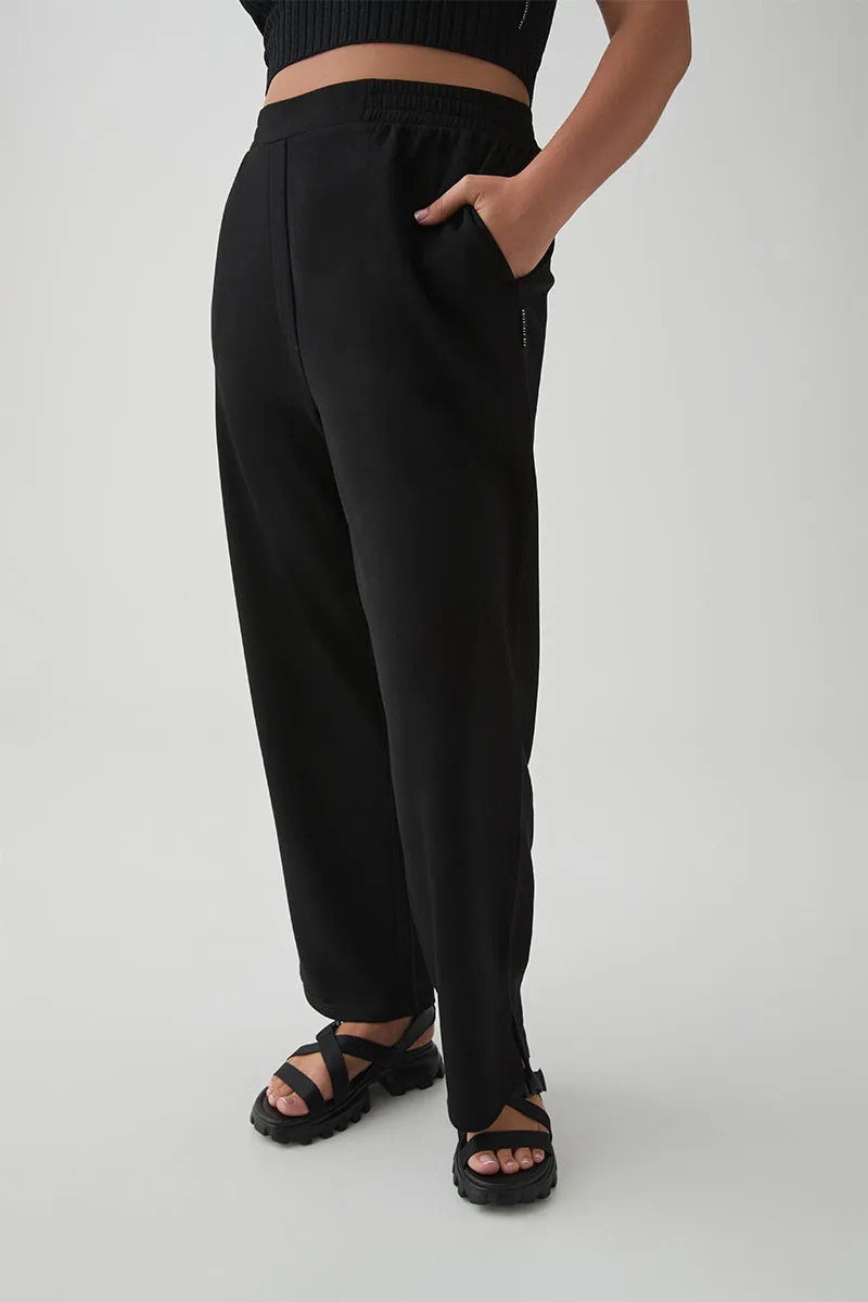 Tailored Straight Leg Pant 511